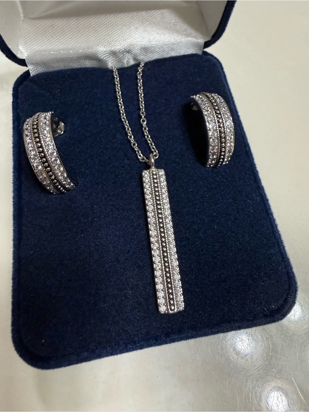 Montana Sterling Smith Pava Bar Pendant Necklace and Hoop Earrings Set